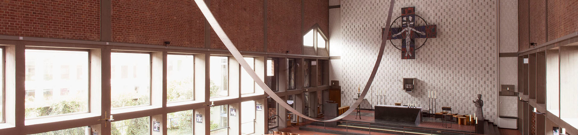 Installation „Statik der Resonanz“ in Elisabethkirche anlässlich documenta