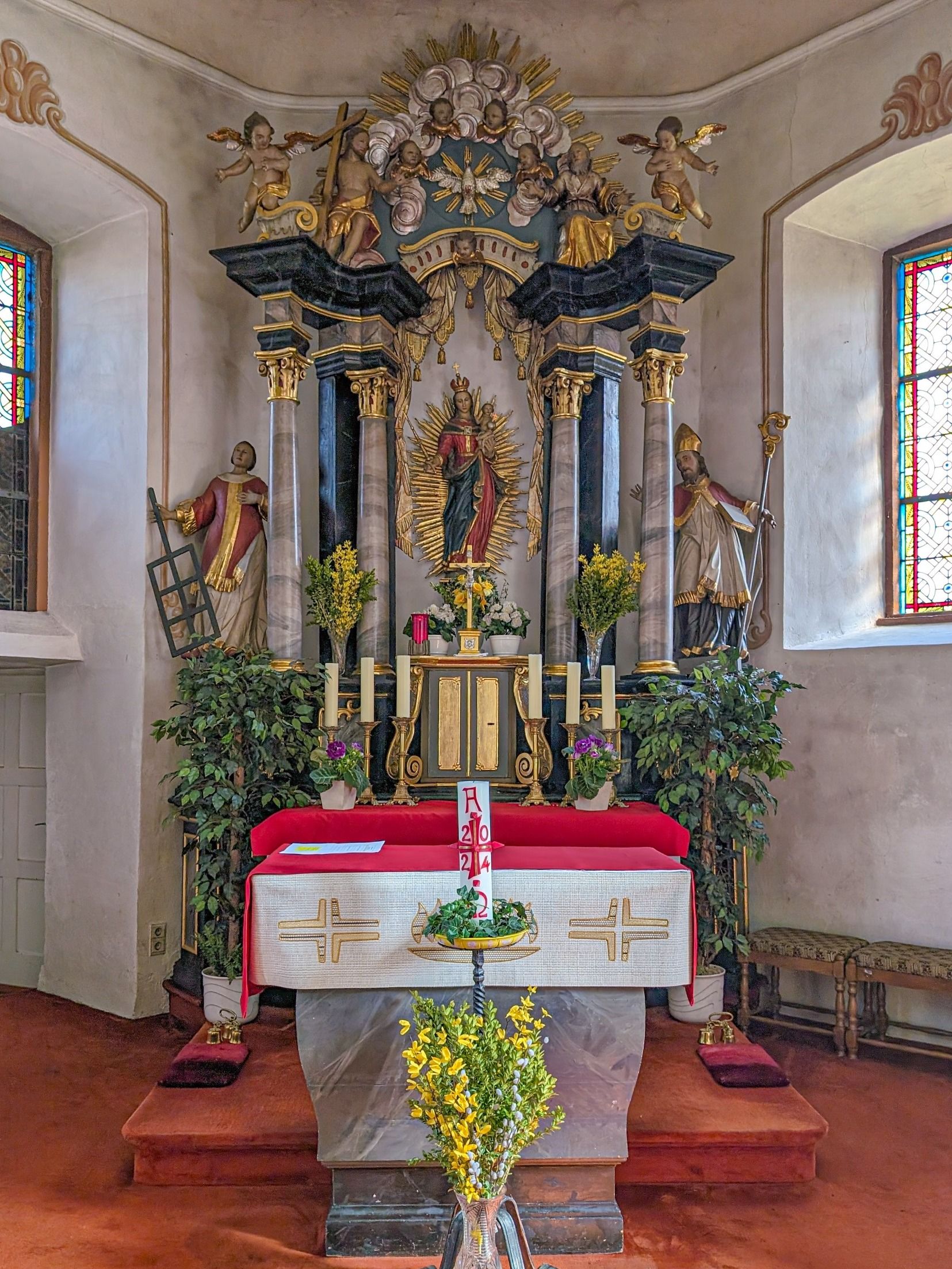 Kirche Dietges: Altar
