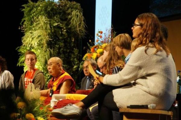 Zu Besuch bei Dalai Lama - Jahrhunderthalle Frankfurt